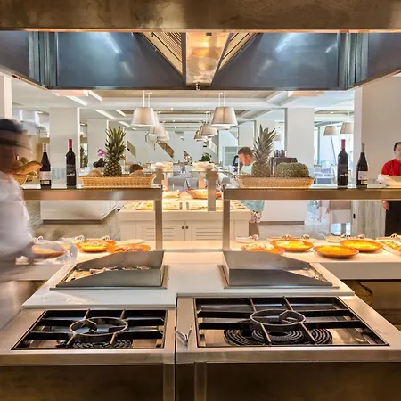 Four Points By Sheraton Costa Blanca Отель